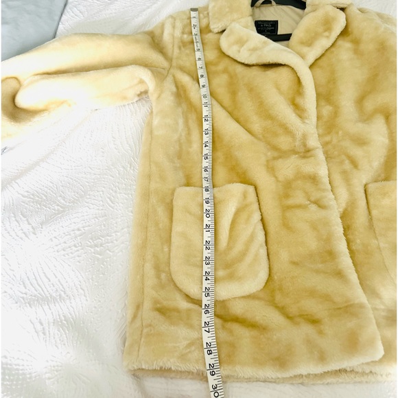 Abercrombie & Fitch Faux Fur Car Coat on cream Size Small - Picture 7 of 9
